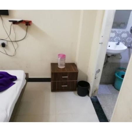 Hotel Adarsh, Ujjain Eksteriør billede