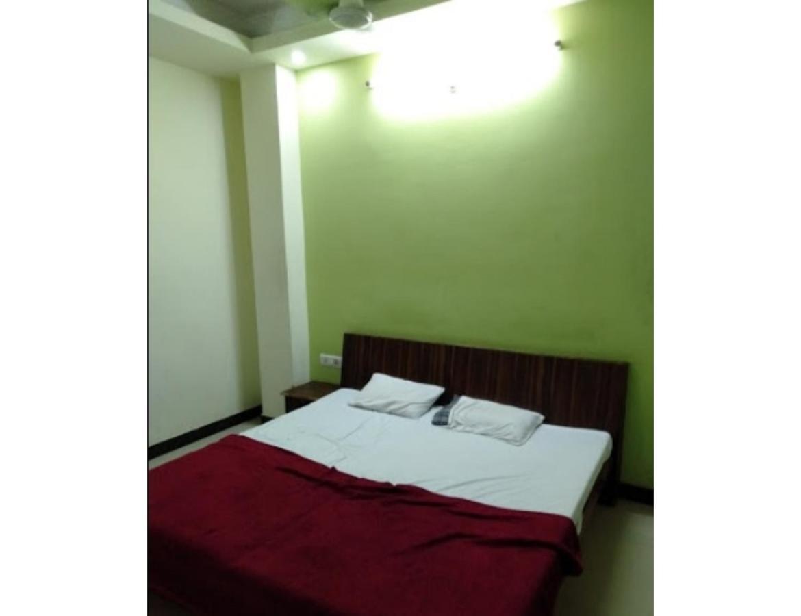 Hotel Adarsh, Ujjain Eksteriør billede